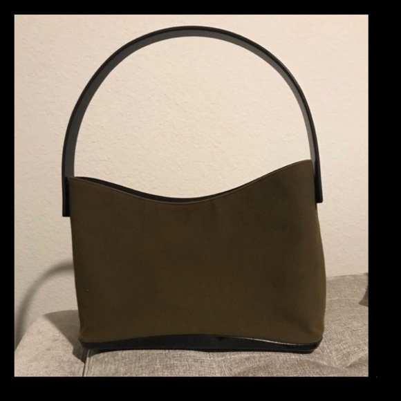 Salvatore Ferragamo like new gorgeous hobo - Picture 3 of 10